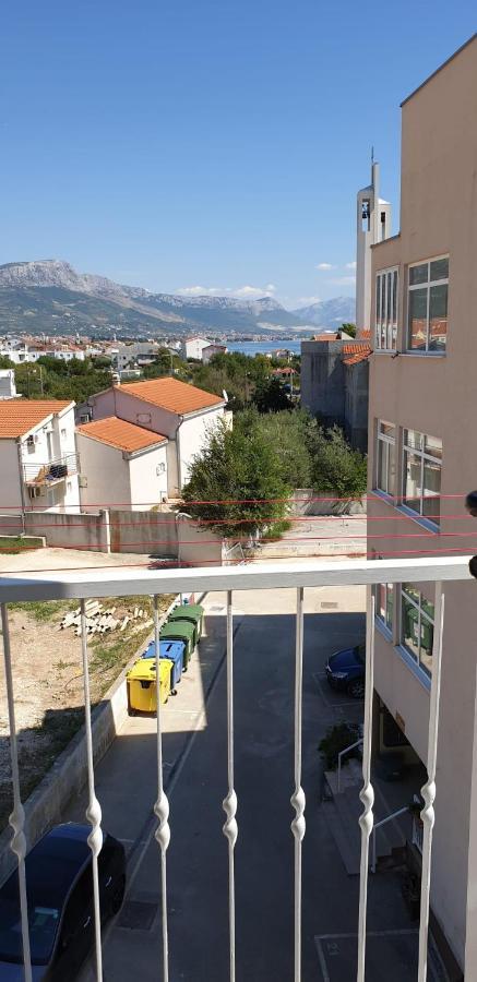 Apartment Eso Kastela Exterior photo